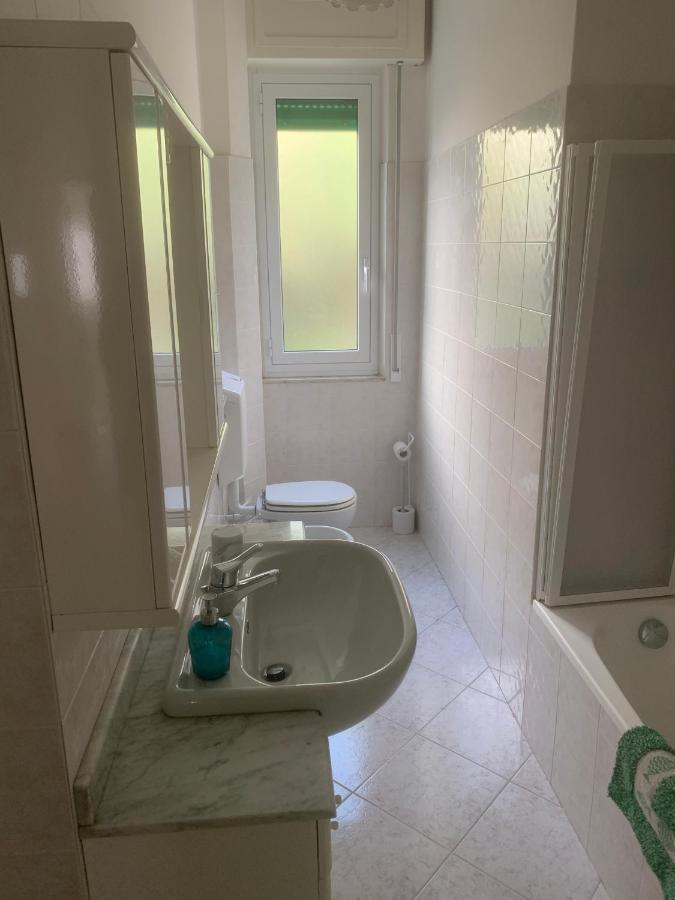 Casa Bianca 4 - Confortevole In Centro A Moneglia Exteriör bild